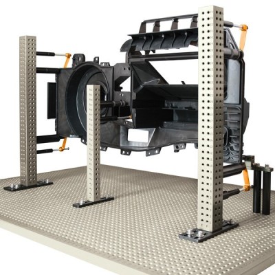 Wieżyczka 25 mm² x 150 mm (4 boki, 1 rząd) z gwintem M6